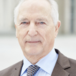 Dr. Christoph Uleer
